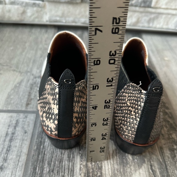 COACH DEVIN SHTE LTR Leather Ankle White Animal Snake Print BOOTIE Size 8 - Picture 10 of 13